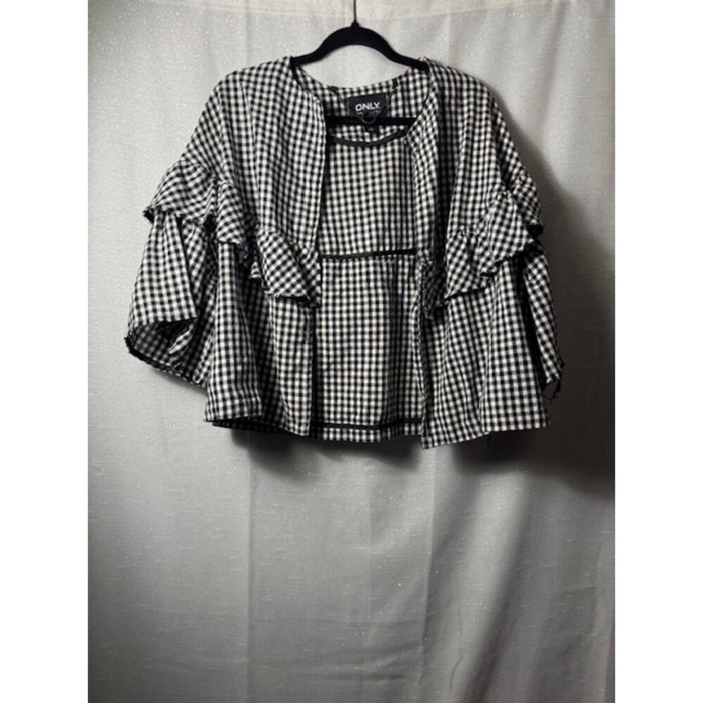 ONLY LOVE PLAID FREYED MINI JACKET SIZE MEDIUM